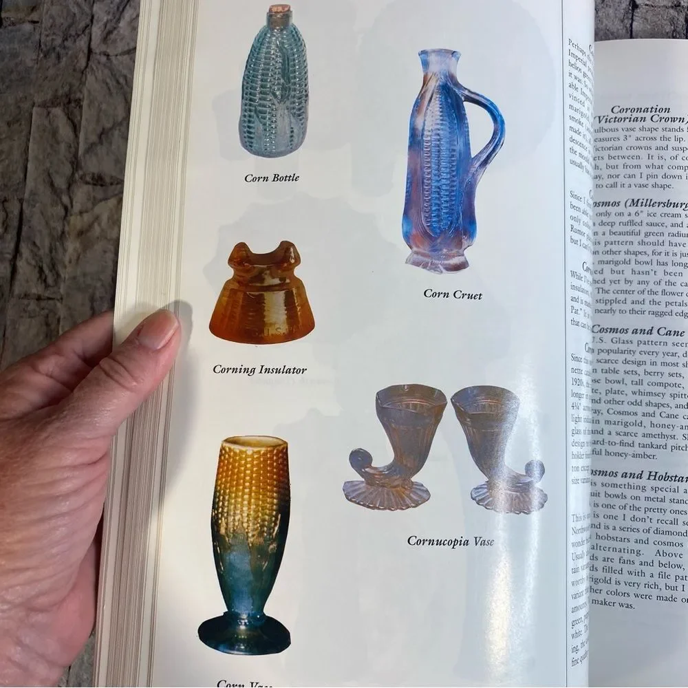 Standard Encyclopedia Carnival Glass 6th Edition Bill Edwards Mike Carwile